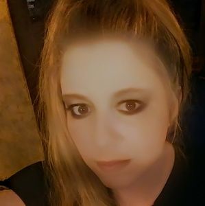 Meet your Posher, Kelli